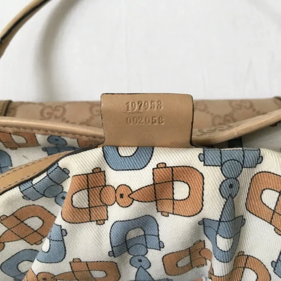 GUCCI Vintage Joy Embossed GG Leather Tote Tan - Picture 13 of 16